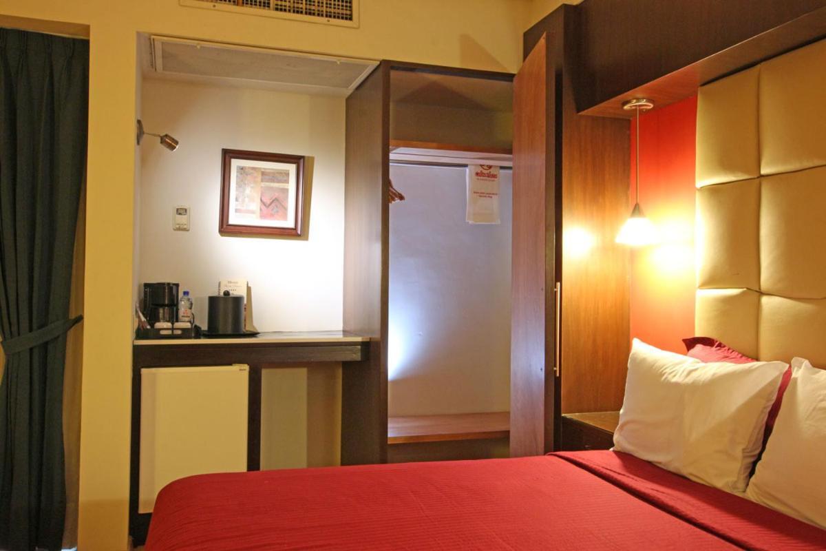 Hotel Colon Plaza Business Class Nuevo Laredo Buitenkant foto